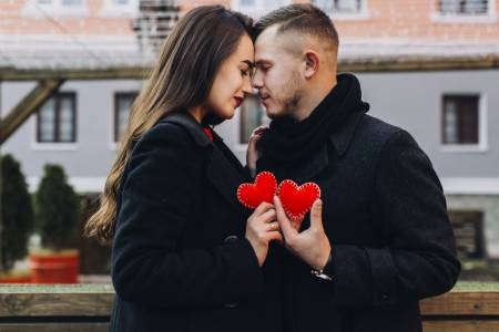 Free Studio - 5 semne ca esti indragostit – insights de la modelele de videochat